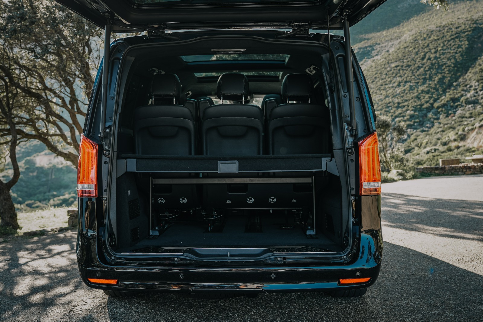 Mercedes-Benz V-Class rear luggage area with the tailgate open